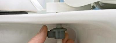 5 часто возникающих поломок: как выполнить ремонт крышки унитаза?
